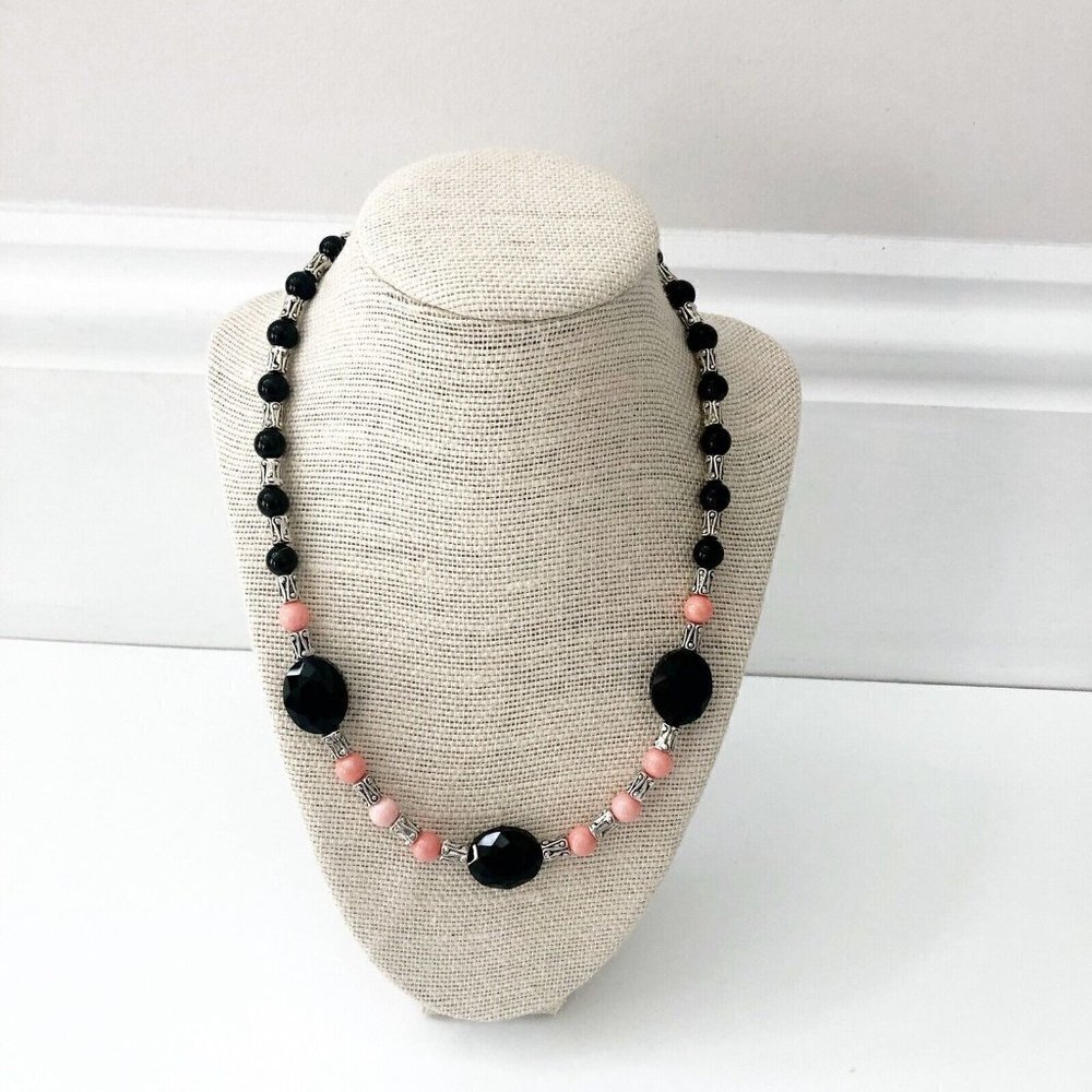 NWT Genuine Pink Coral, Crystal & Metallic Beads Beaded Necklace Black Pink